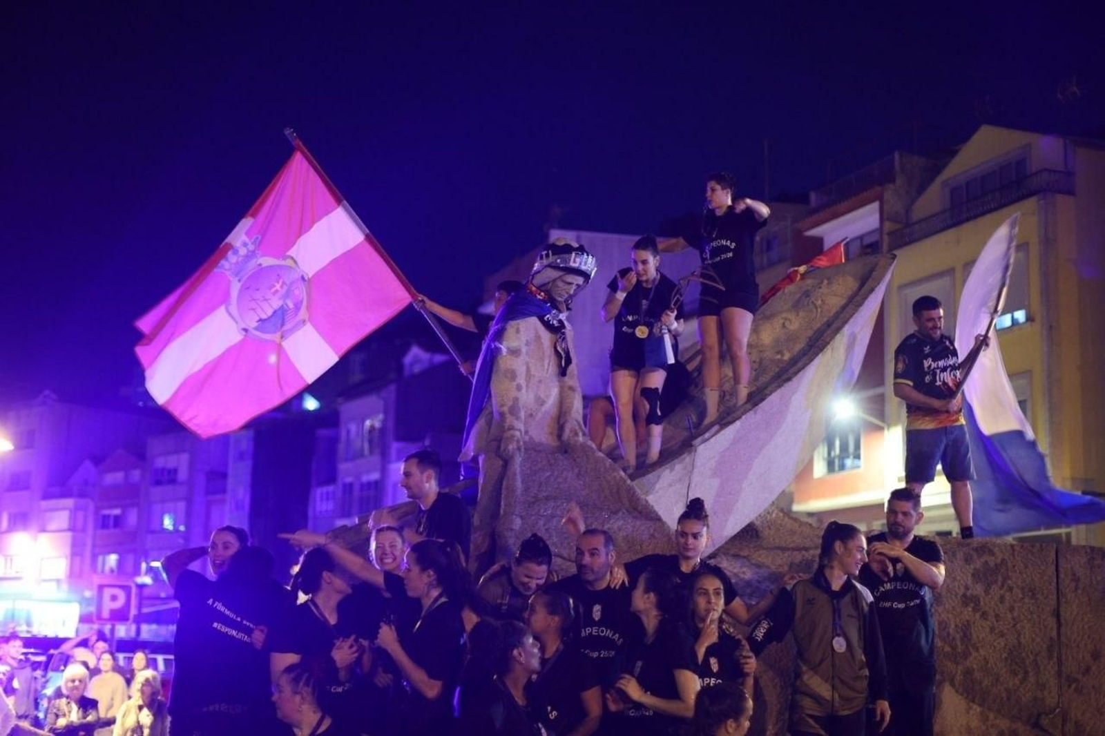 Galería | El Guardés celebra un título para el recuerdo