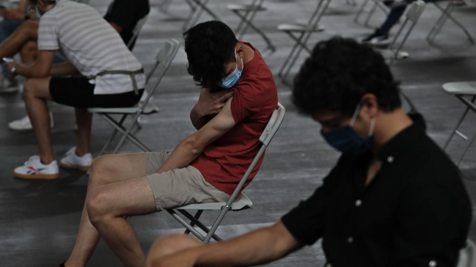 Vacunación de jóvenes en Expourense. José Paz
