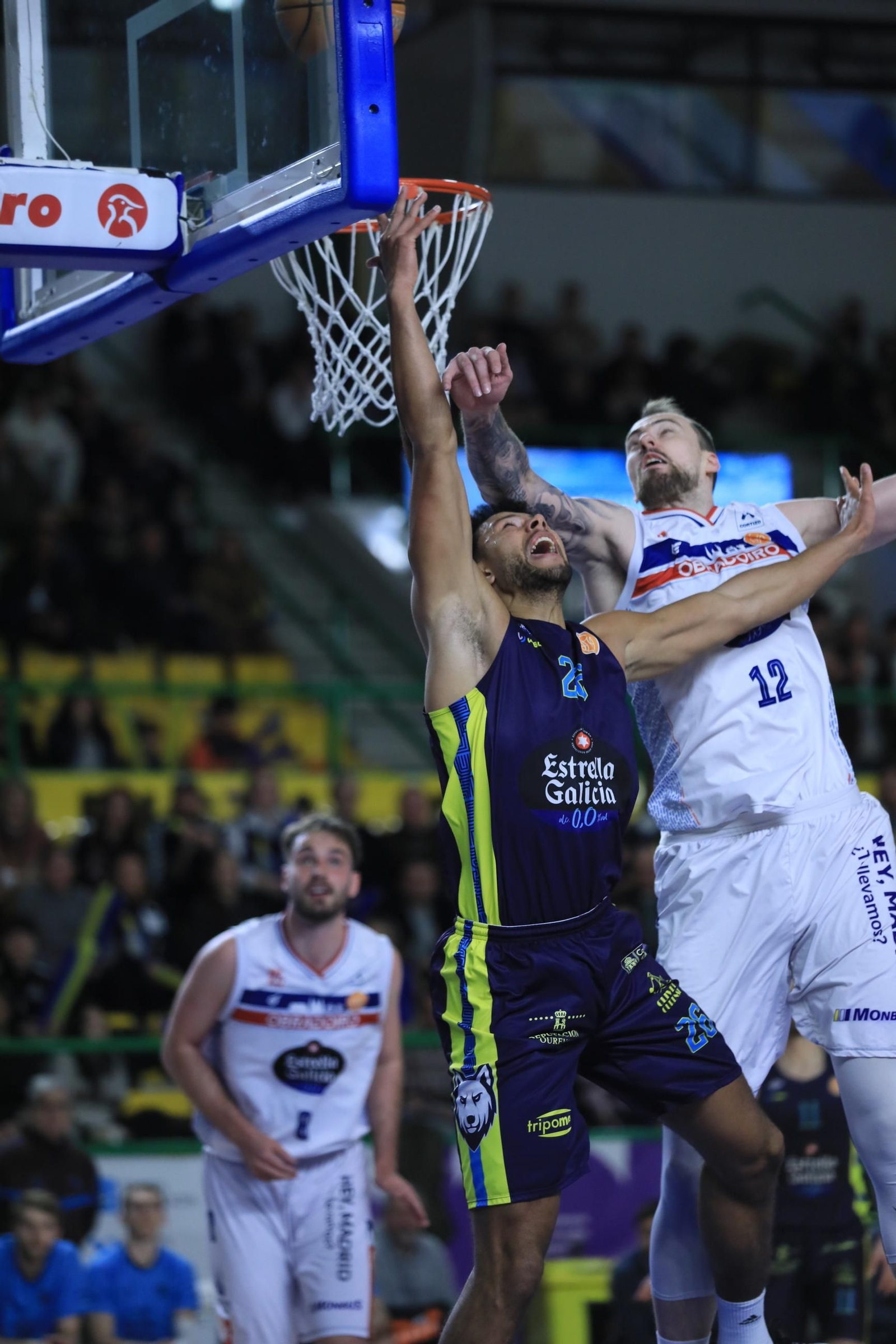 Galería | El Pazo, a reventar para el derbi COB-Obradoiro