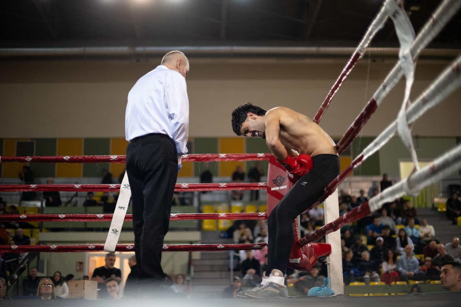 Galería | El boxeo vive una velada espectacular en la vuelta de Simón González a un ring