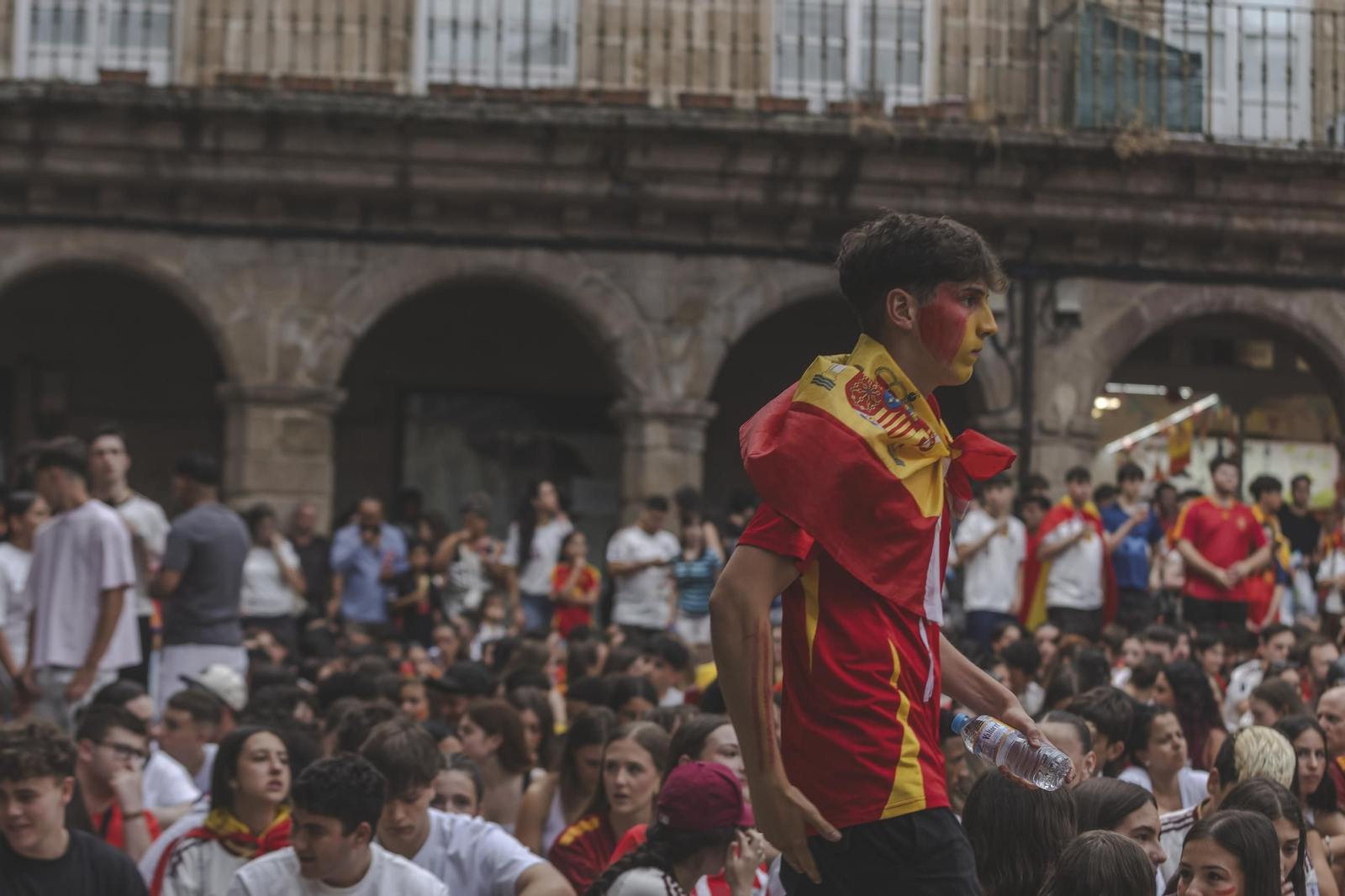 Galería | La ilusión por España tiñe de rojo la provincia de Ourense en la semifinal, en fotos
