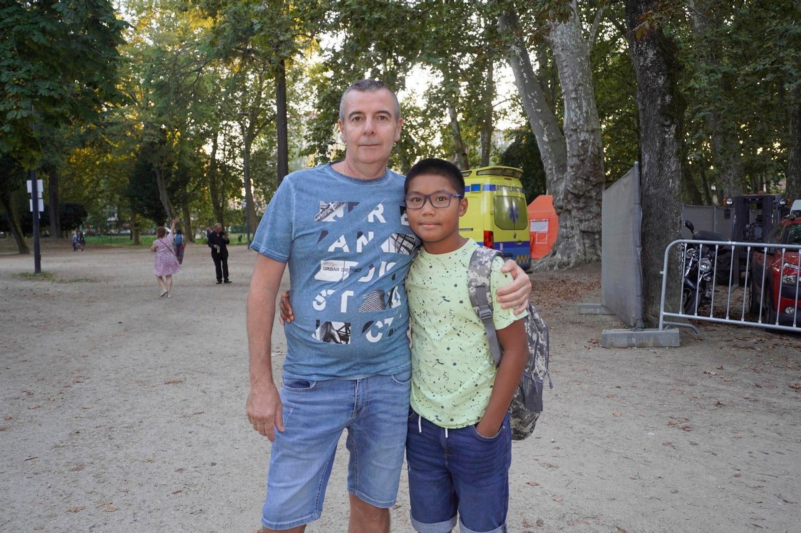 Asistentes al concierto de Víctor Manuel.