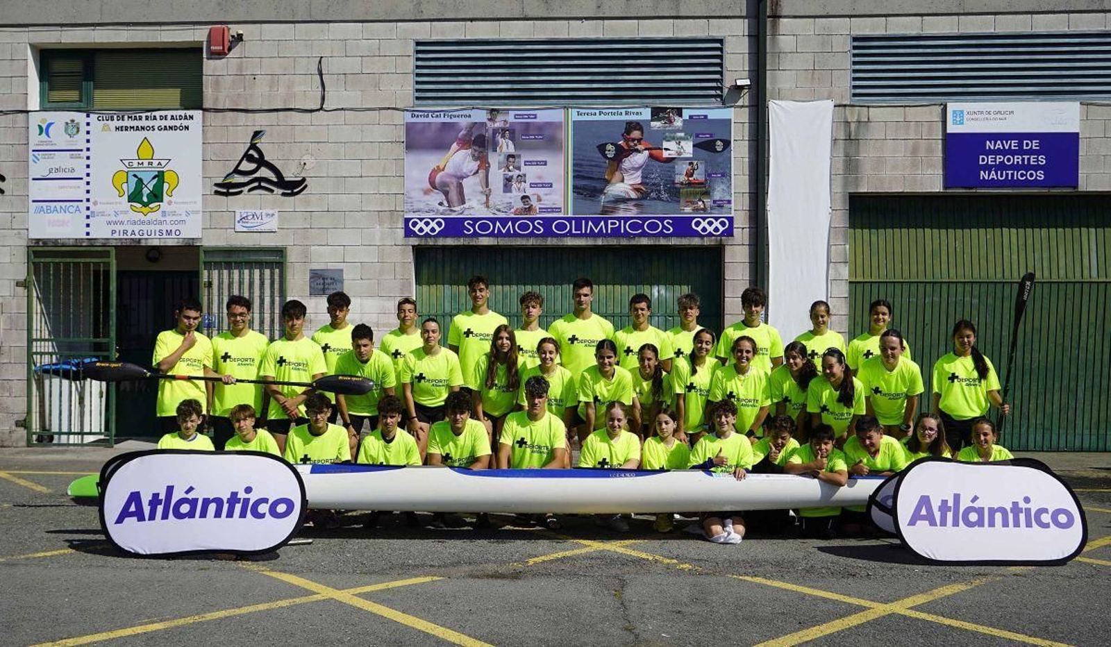 Deportistas del Club de Mar Ría de Aldán, ayer protagonistas de +Deporte Atlántico.