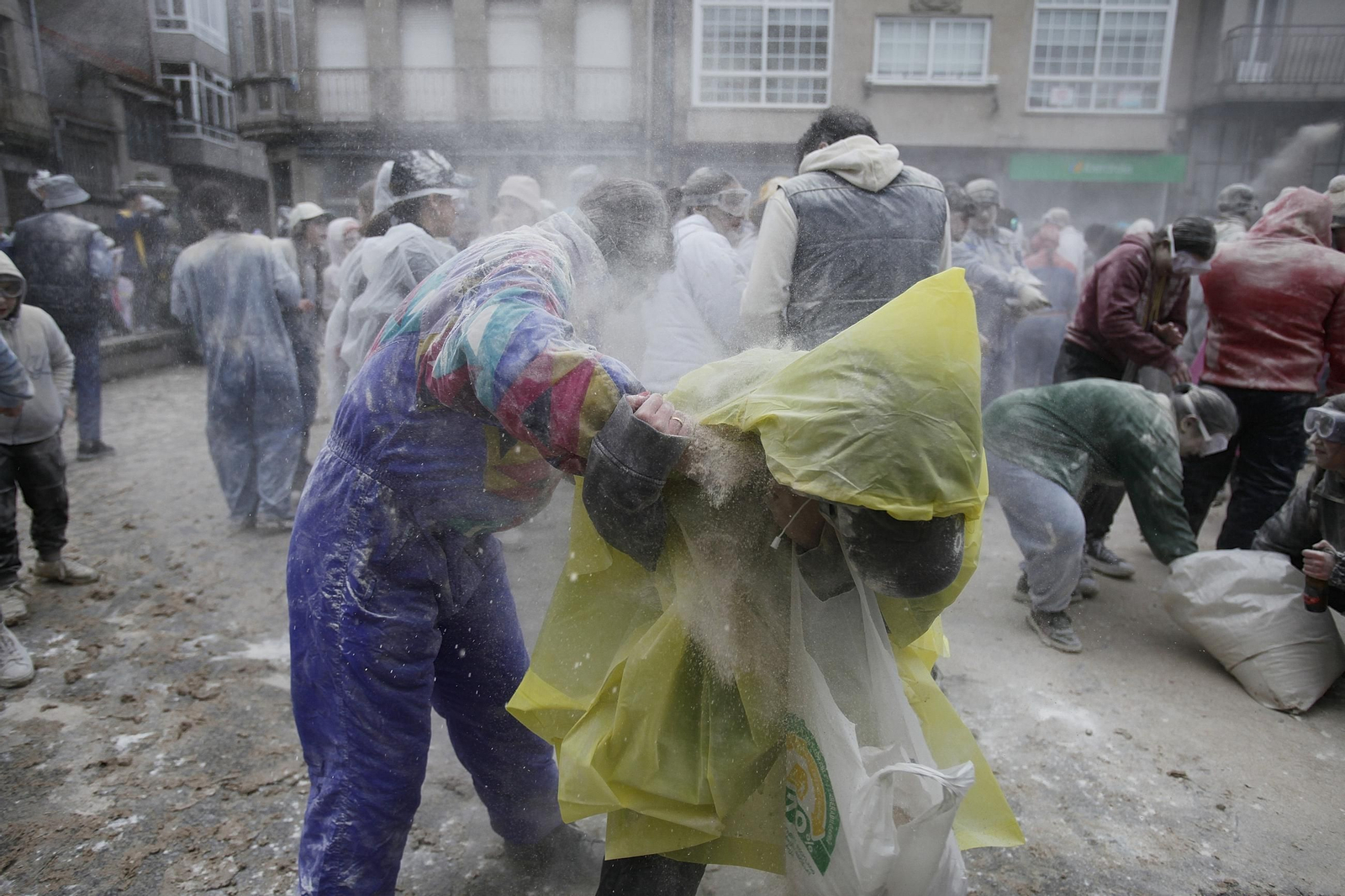 Galería | Los entroideiros conquistan Xinzo en el Domingo de Fareleiro
