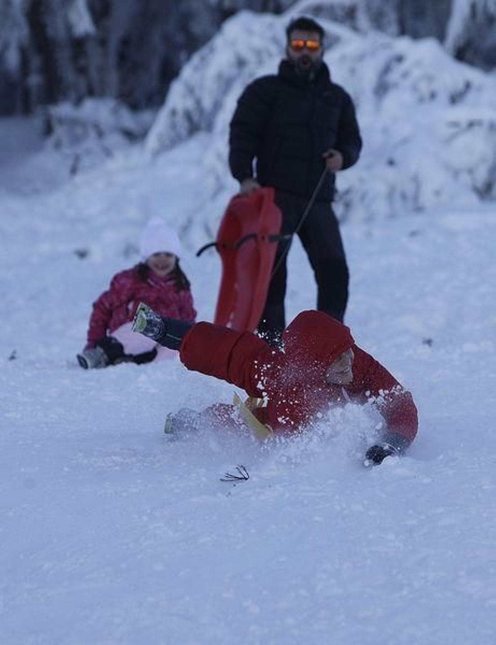 La nieve, protagonista de la jornada en Manzaneda // FOTO: MIGUEL ÁNGEL