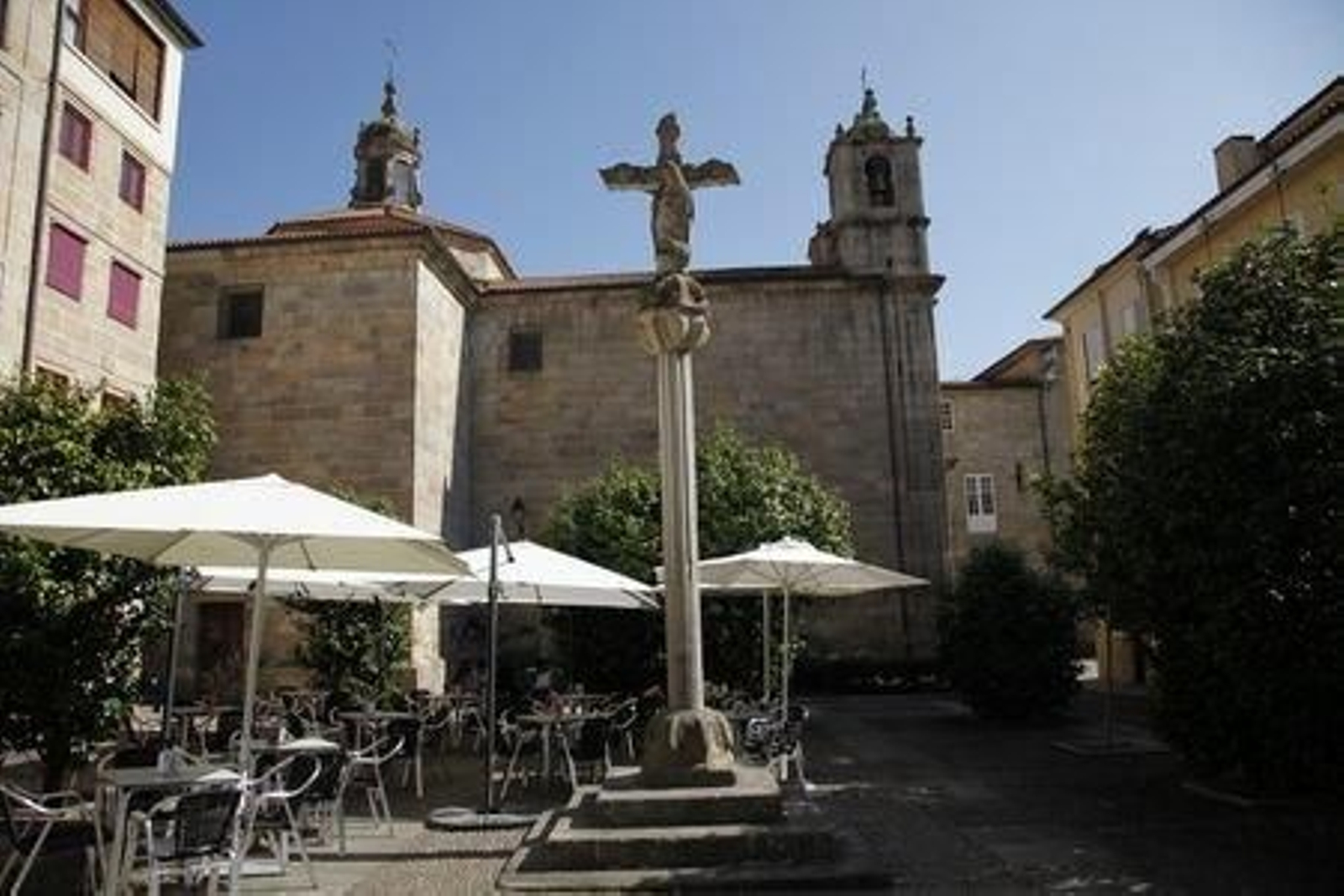 Cruceiro de la Praza da Magdalena.