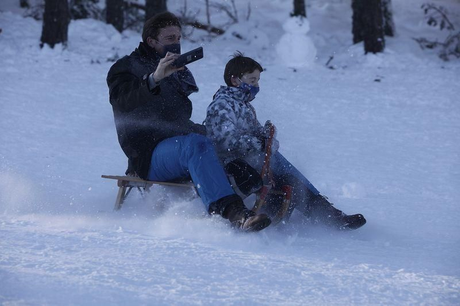 La nieve, protagonista de la jornada en Manzaneda // FOTO: MIGUEL ÁNGEL