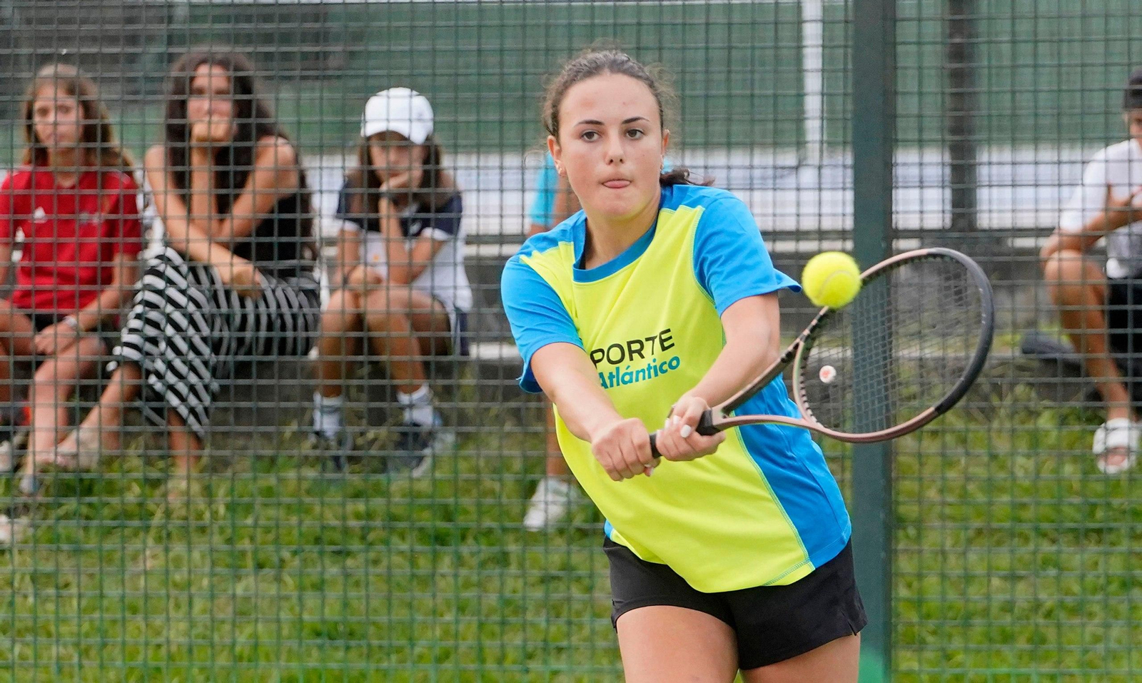 Imagen de las finales del torneo de tenis de +Deporte Atlántico. // J.V. Landín