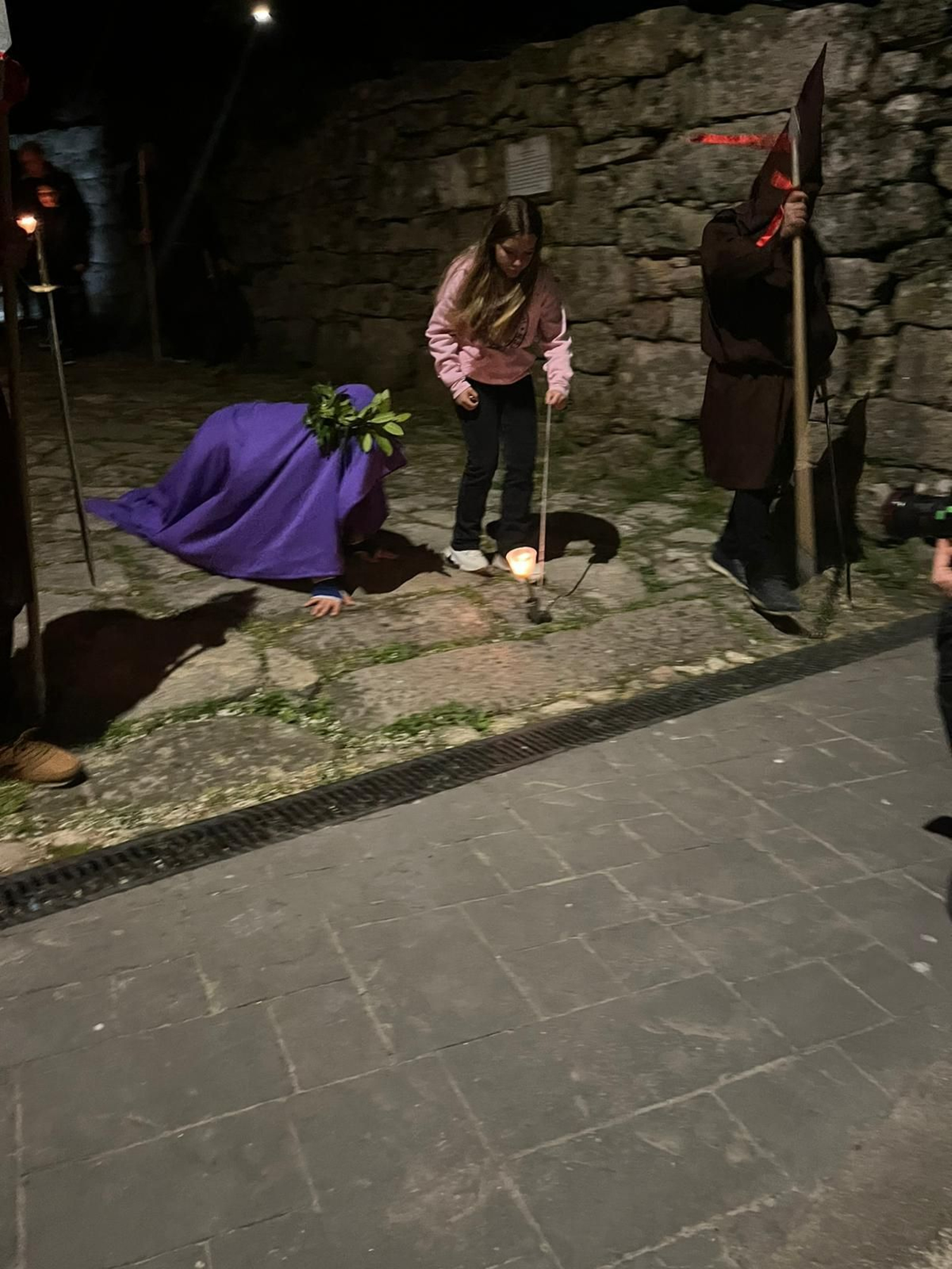 Galería | Las tinieblas y la procesión de los Penitentes conquistan Oímbra