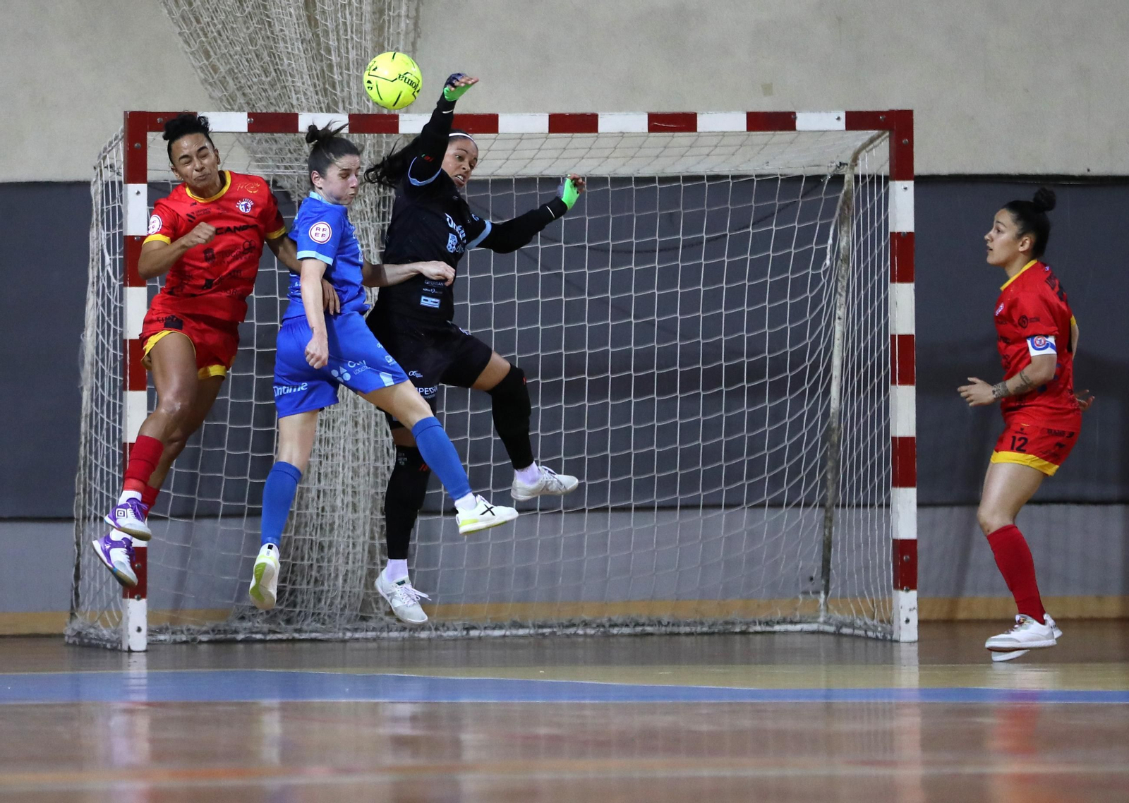 Galería | Empate en el derbi gallego entre el Ourense Ontime y FSF Castro