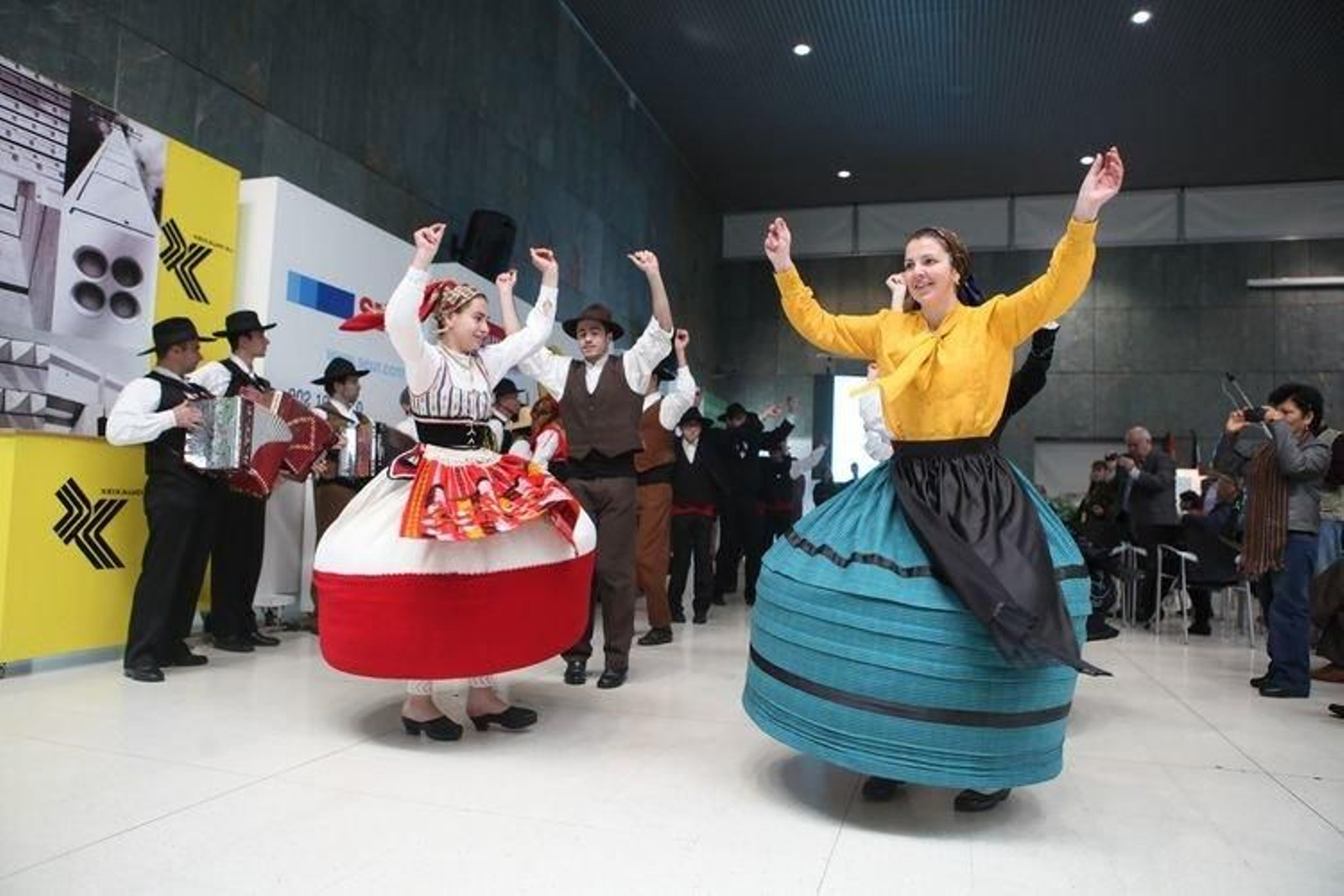 06.03.15.OURENSE.XANTAR.ACTUACION.RANCHO.FOLCLORICO.PONTE.DE.LIMA.