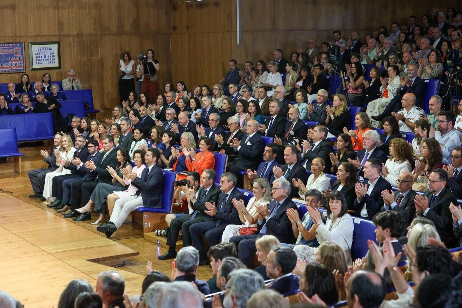 Galería | Histórica toma de posesión de la primera rectora de la UVigo