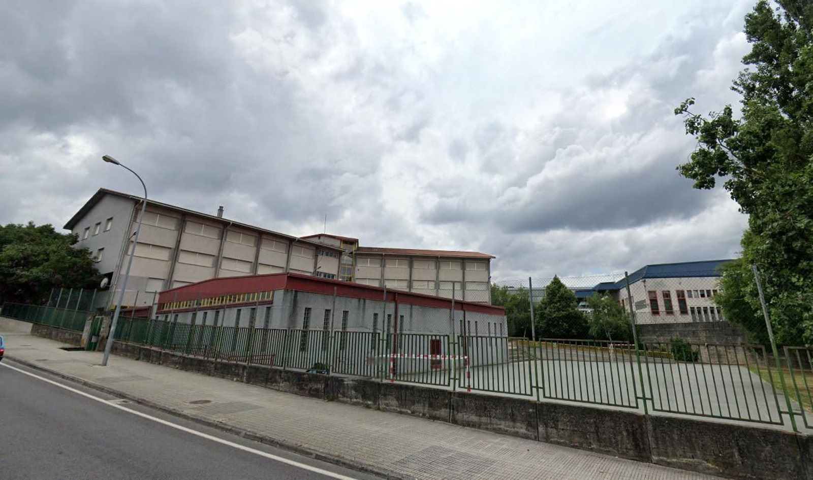 Exterior del IES Ferro Couselo, en Ourense