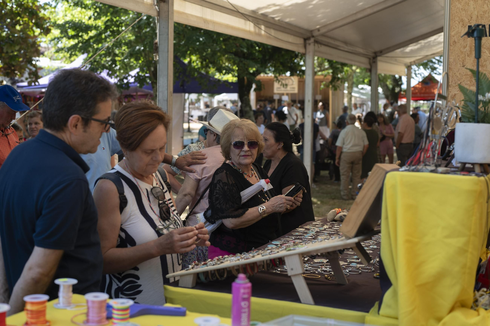 Galería | Cea disfruta de la Festa do Pan de Cea bajo un intenso calor