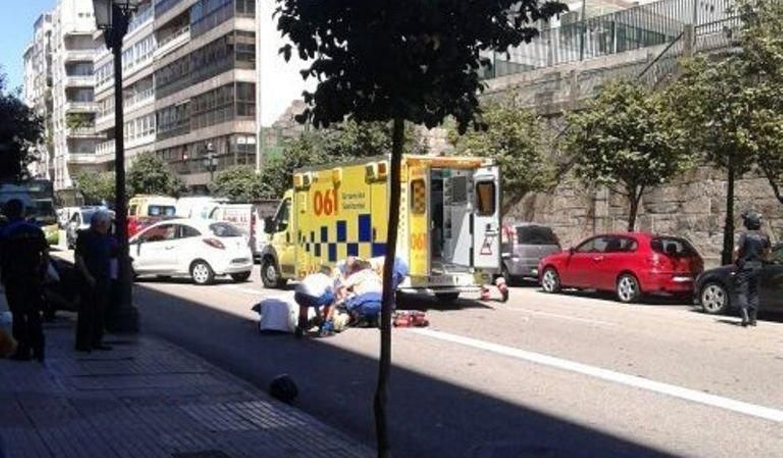 Herido grave un motorista al chocar con un turismo