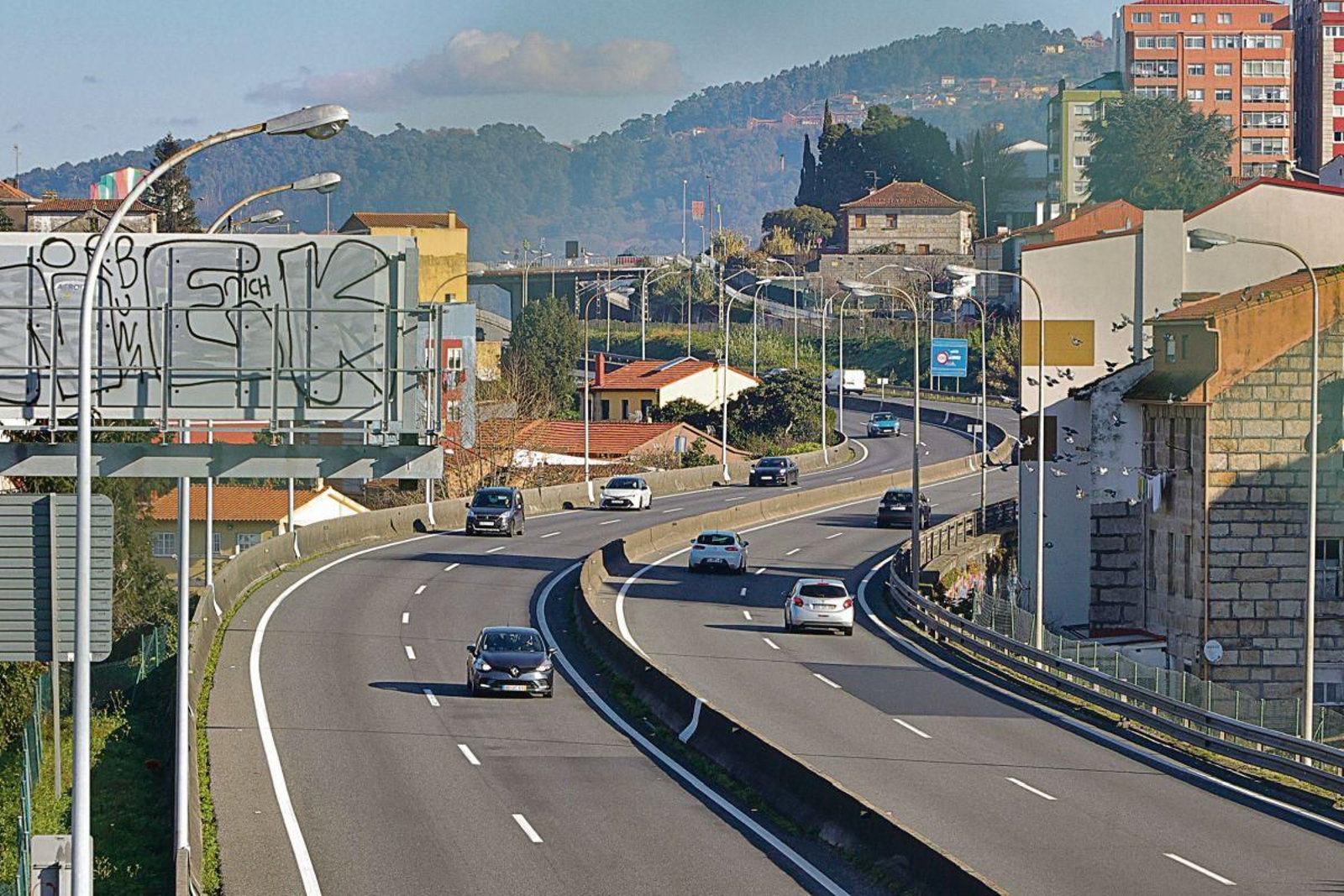 Un tramo de la polémica autopista AP-9 a su paso por Vigo.