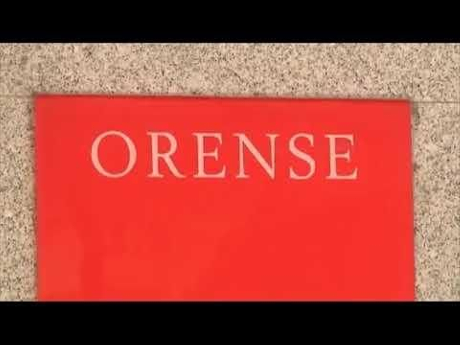 El Banco Santander cierra 9 oficinas en Ourense