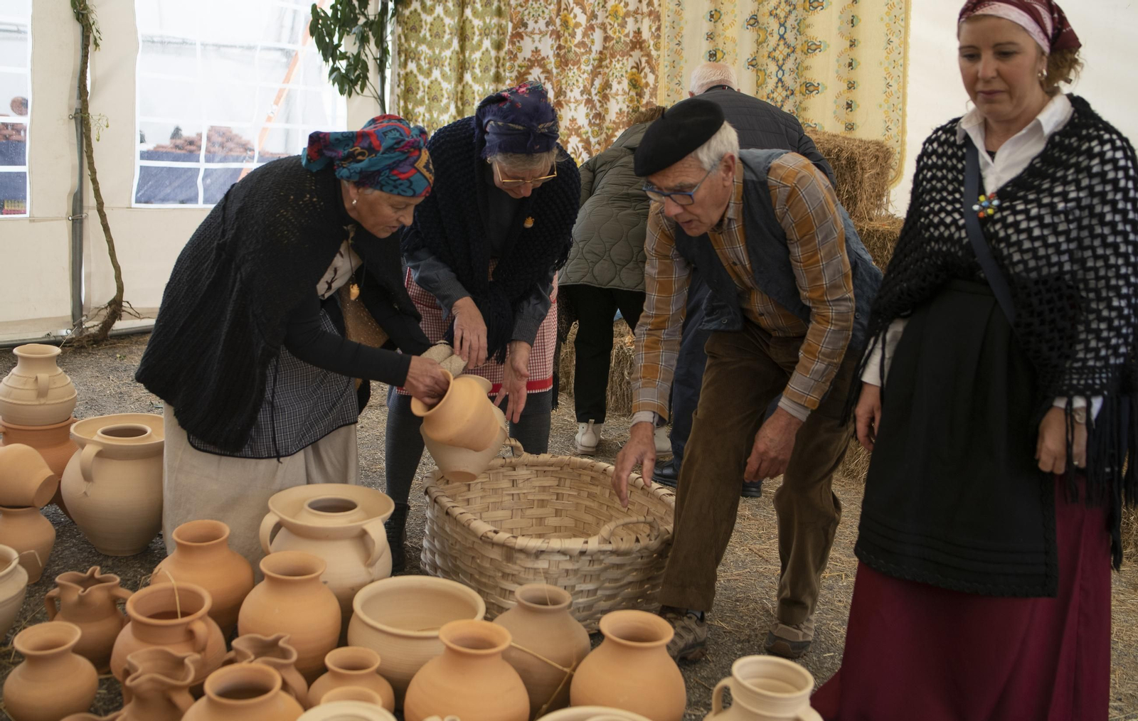 Galería | Niñodaguia reivindica o saber  e legado do oficio cacharreiro