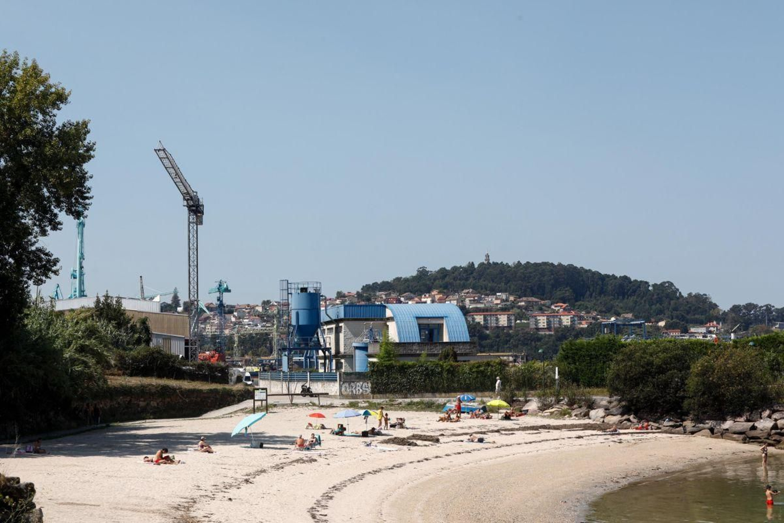 Zona próxima a la depuradora de Teis, al fondo de la playa viguesa de Mende, de origen artificial.