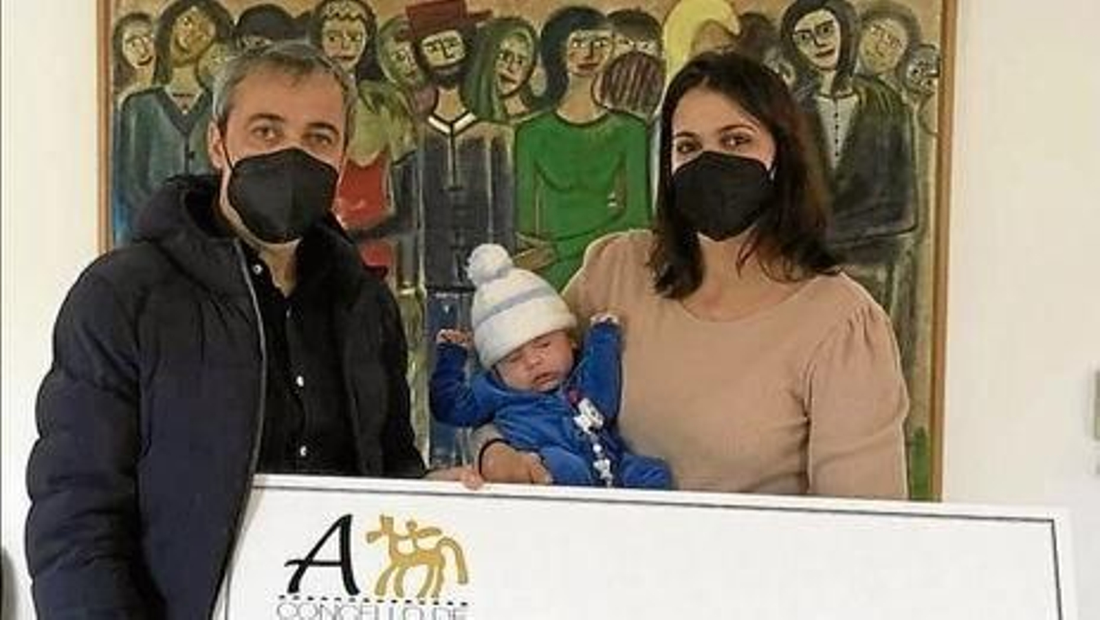 El alcalde de Amoeiro y Liliana Martínez, madre de Gael.