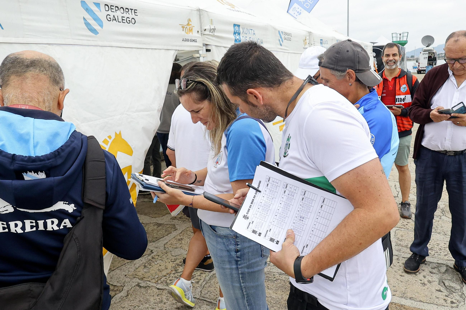 Galería | Emocionante bandera de traineras en Redondela