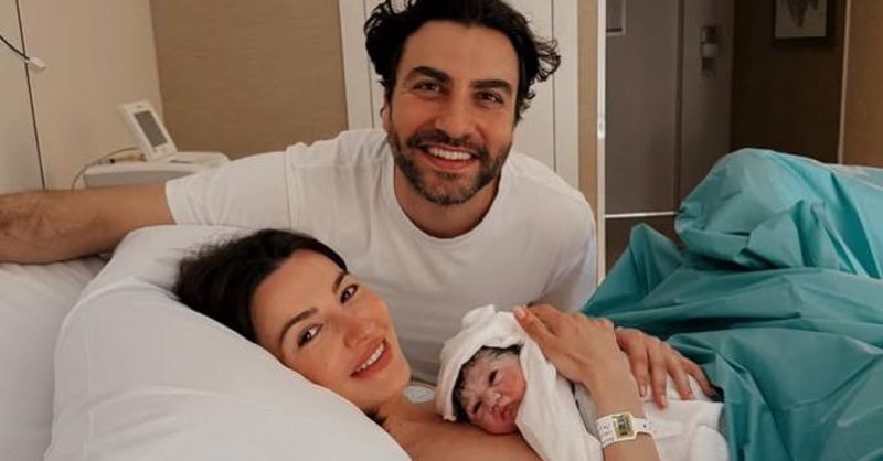 Alexandra Pereira con su bebé Josephine