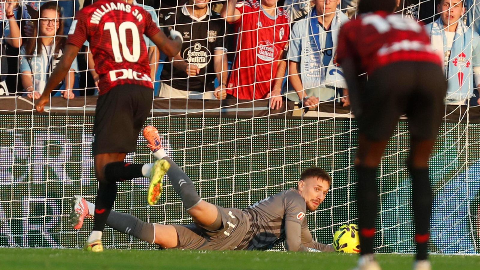 El Celta y el Athletic se enfrentan en Balaídos