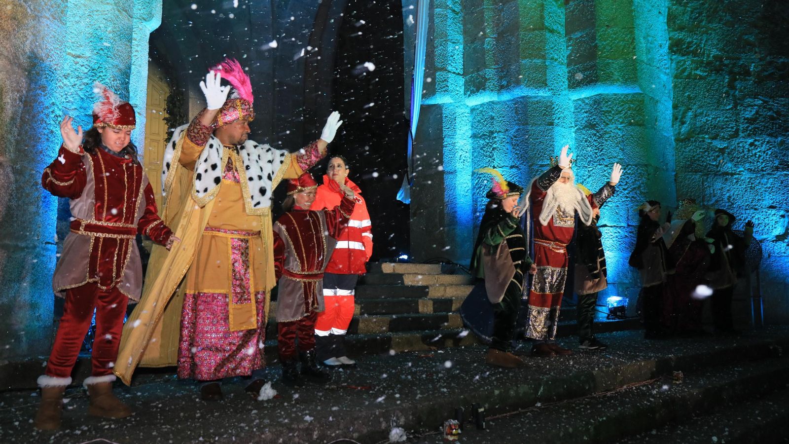 O Carballiño / Luces, carrozas y mucha alegría.