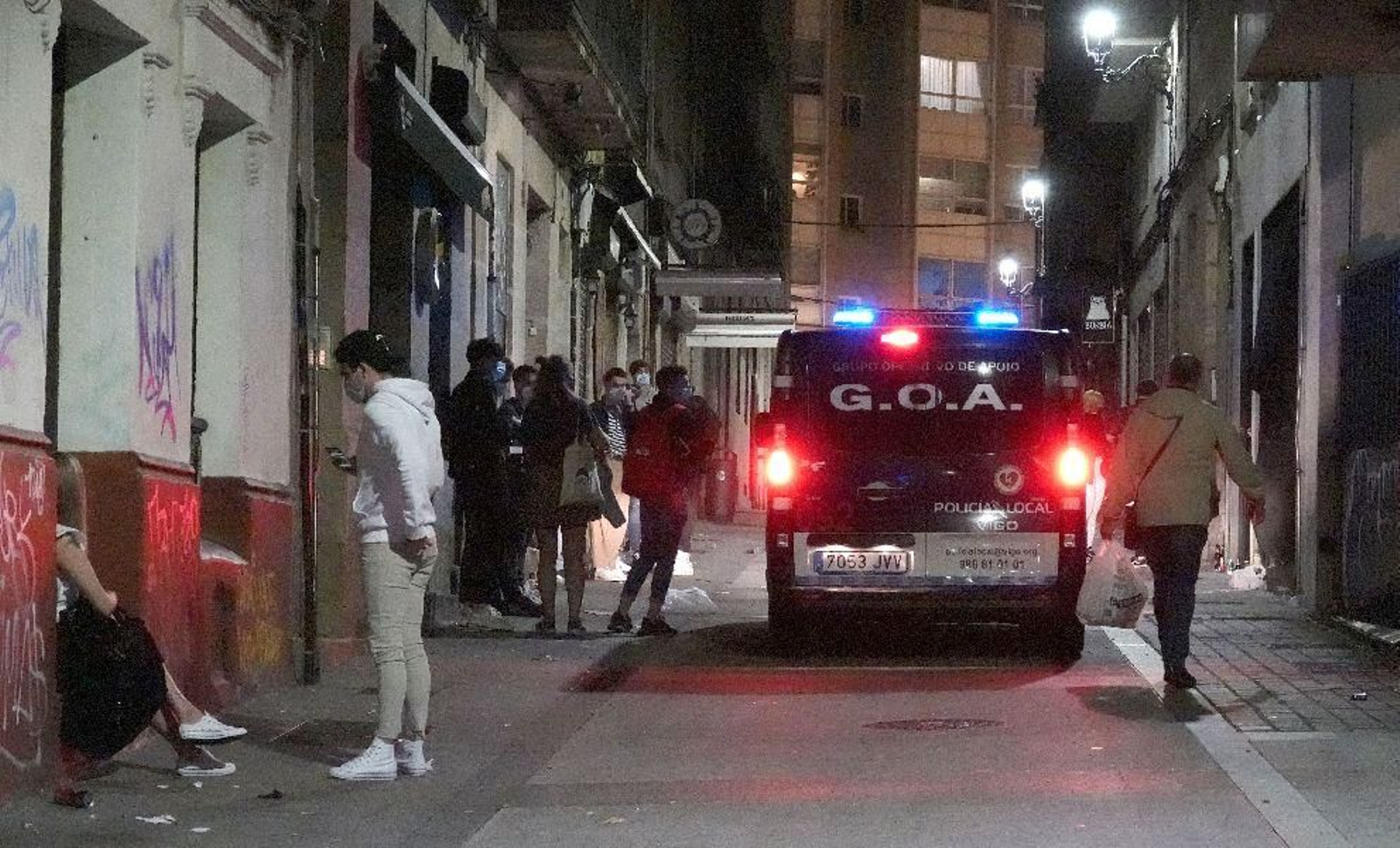 Primera noche sin estado de alarma en Vigo _ Vicente 03
