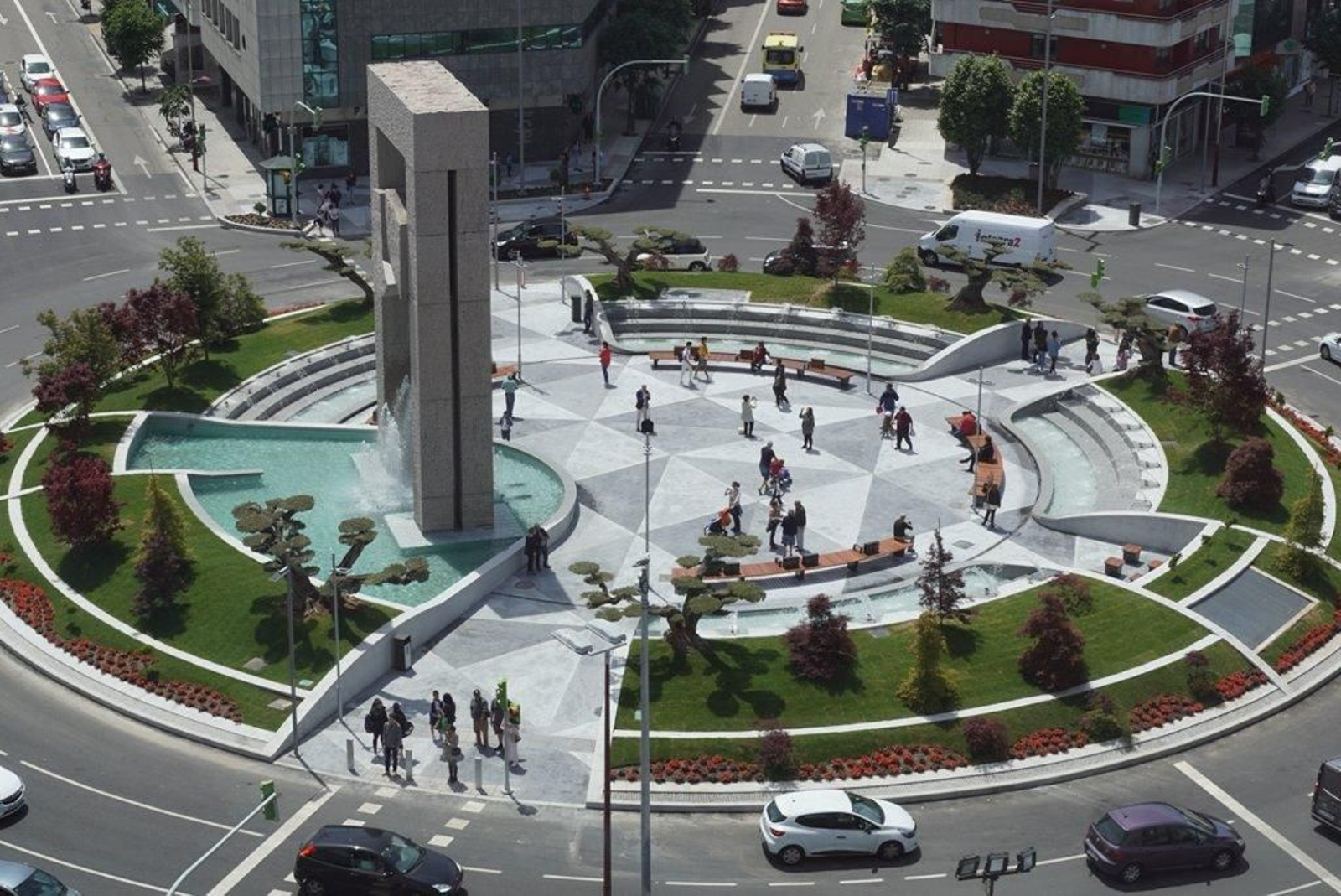 Vista aérea  de Plaza América // Vicente