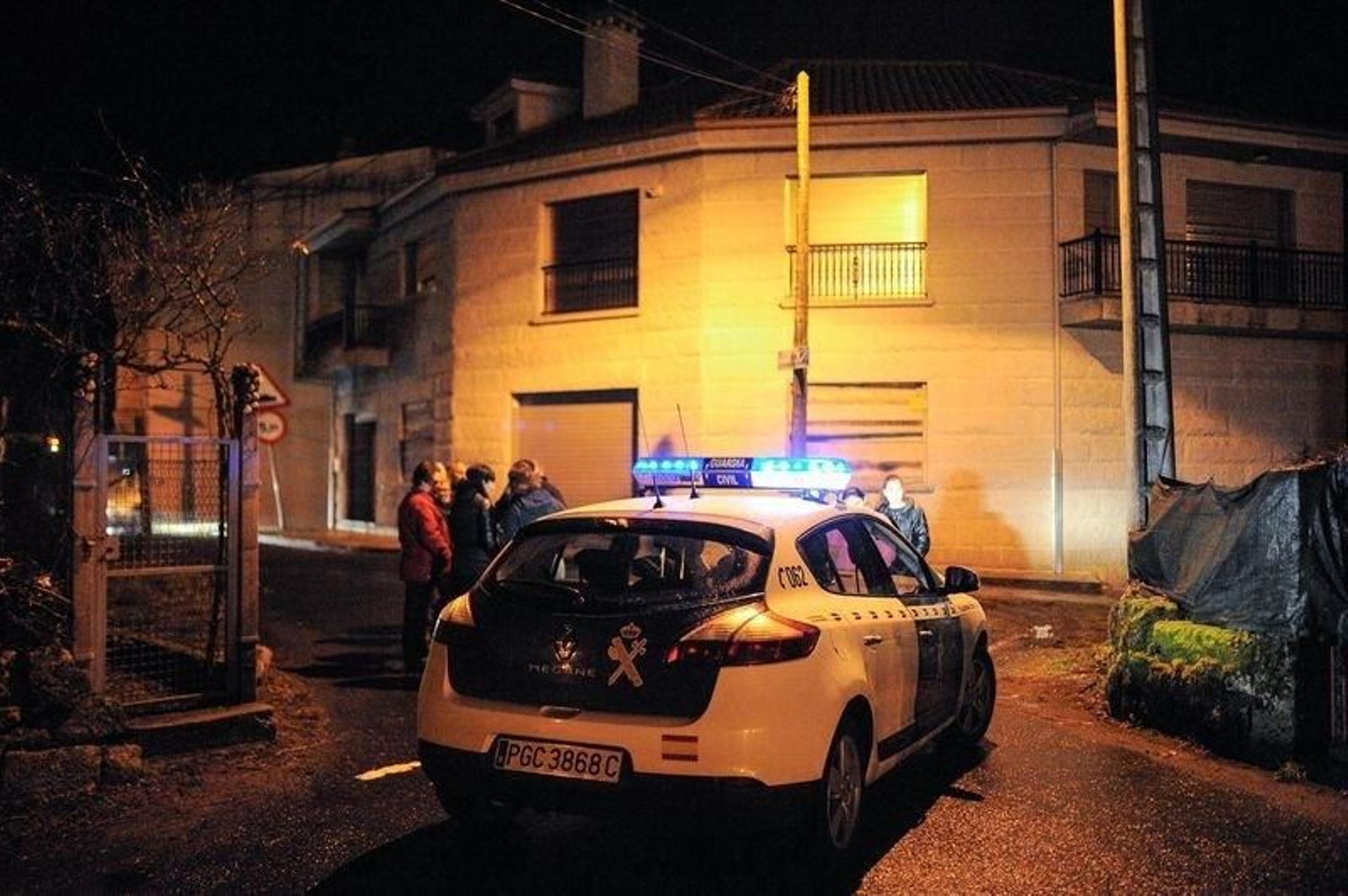 Las imágenes del escenario del crimen machista de O Carballiño 16