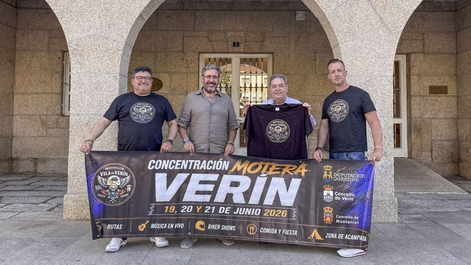 Las motos toman Verín en un fin de semana de convivencia sobre ruedas.