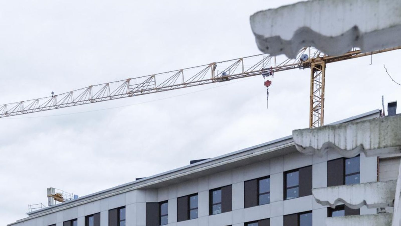 Galería |  La residencia de A Ponte, lista para abrir