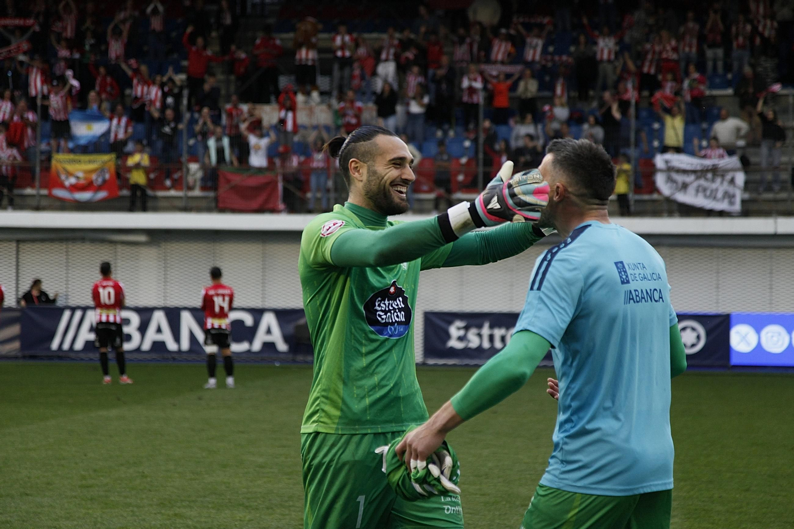 Galería | O Couto rugió ante un victorioso Ourense CF