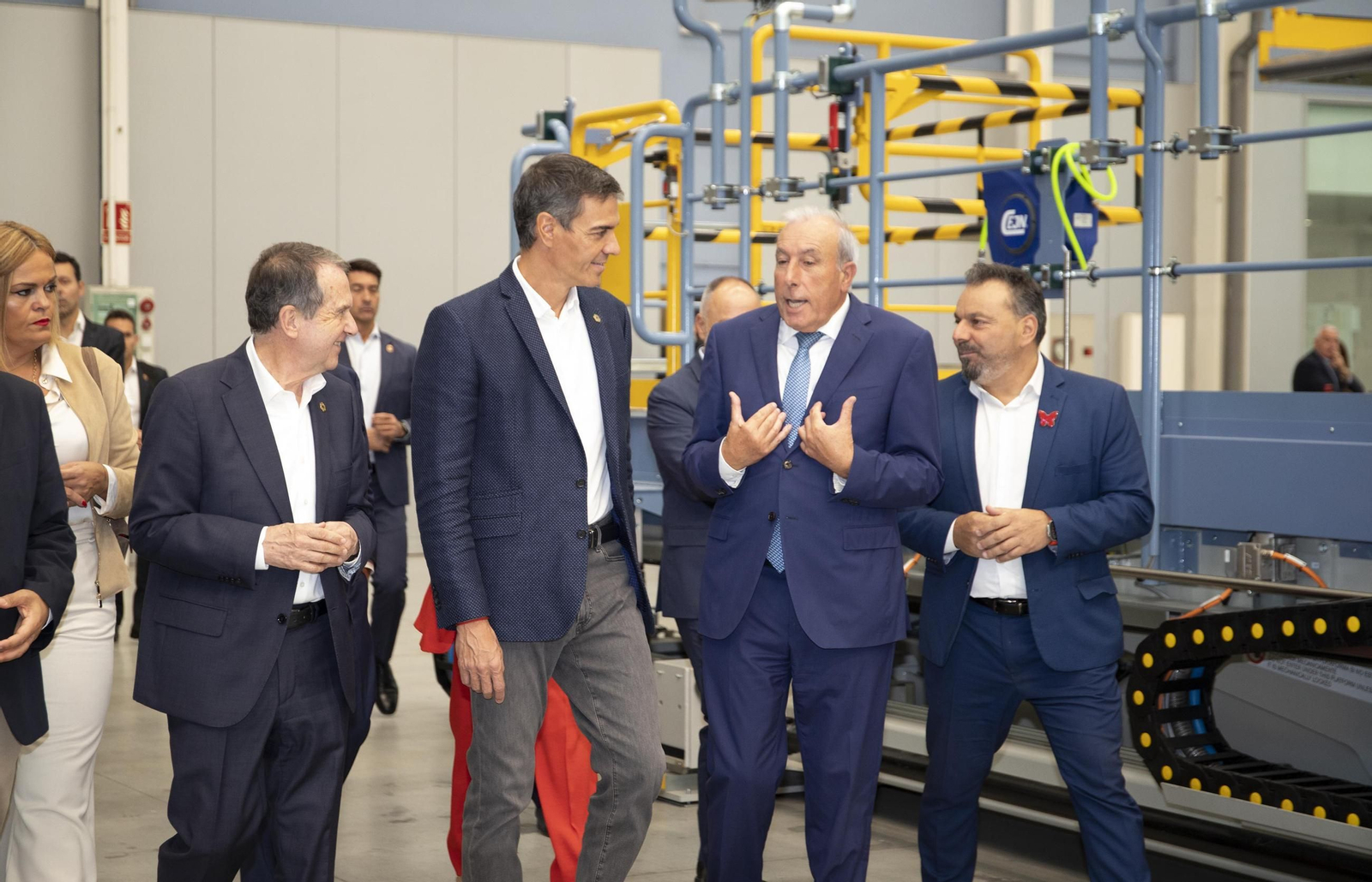 Galería | Pedro Sánchez visita las instalaciones de Delta Vigo en el PTL de Valadares