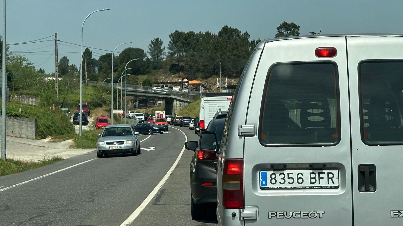 Retenciones causadas por la colisión múltiple en la N-525