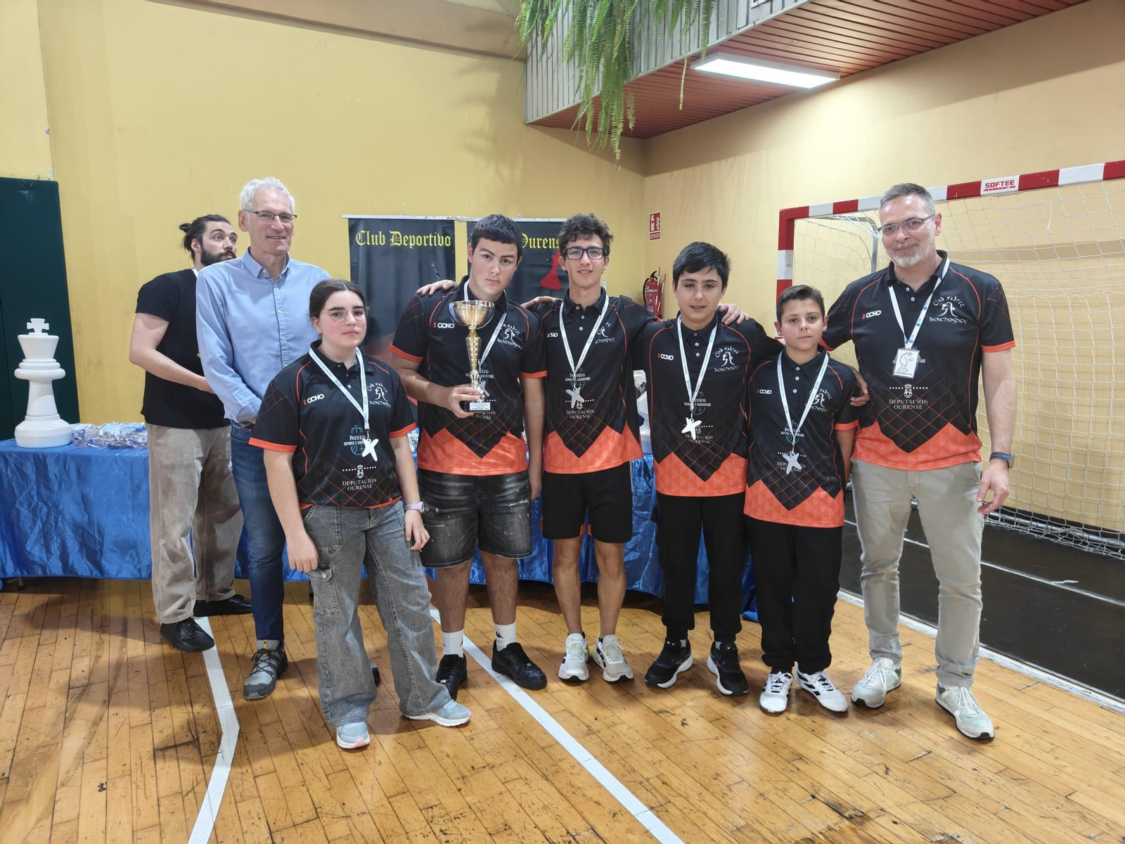 Galería | La final provincial escolar de ajedrez llena el Pazo, en imágenes