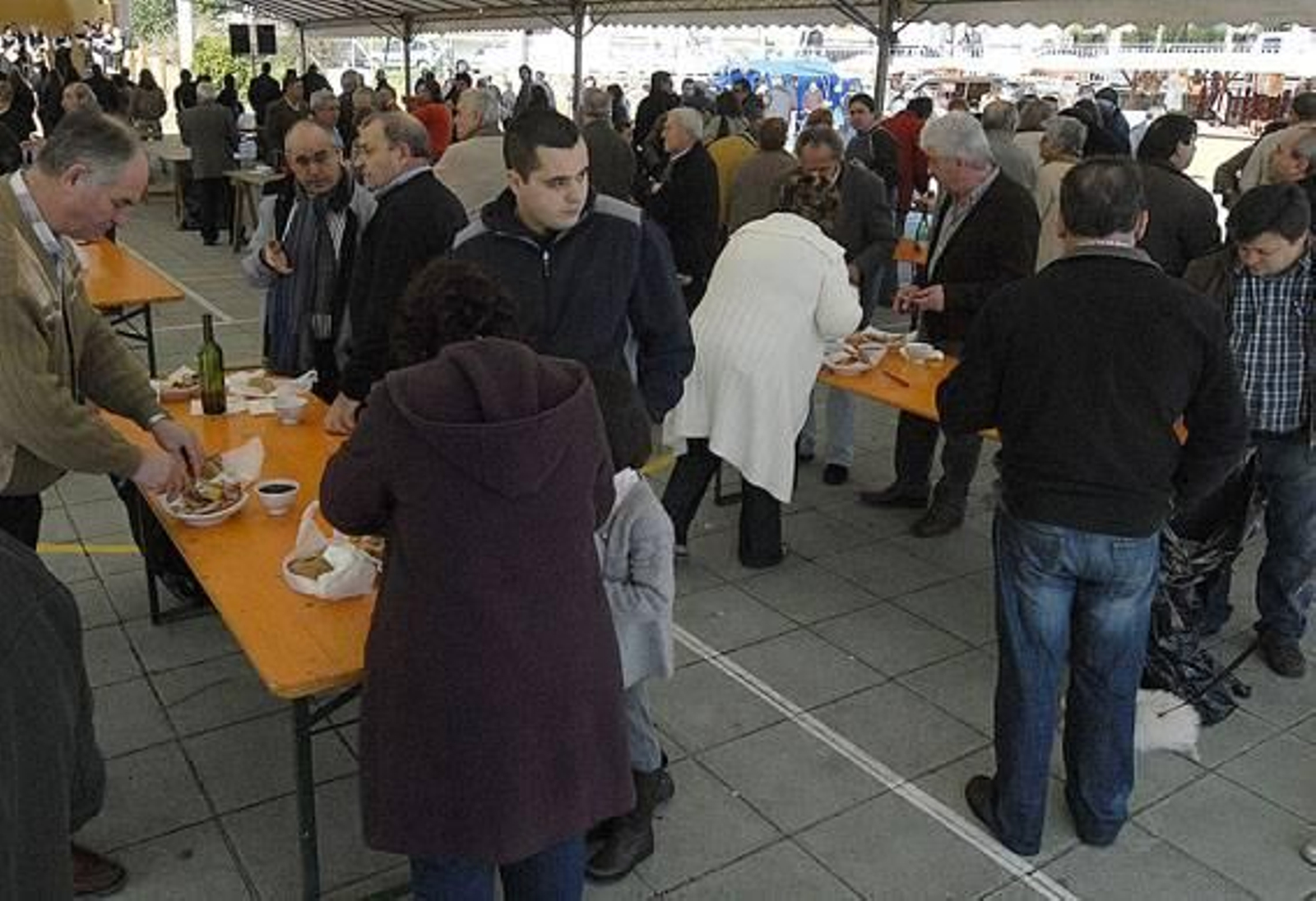 Música y cerdo, buenas excusas para acercarse a Bembrive. foto: lydia miranda.