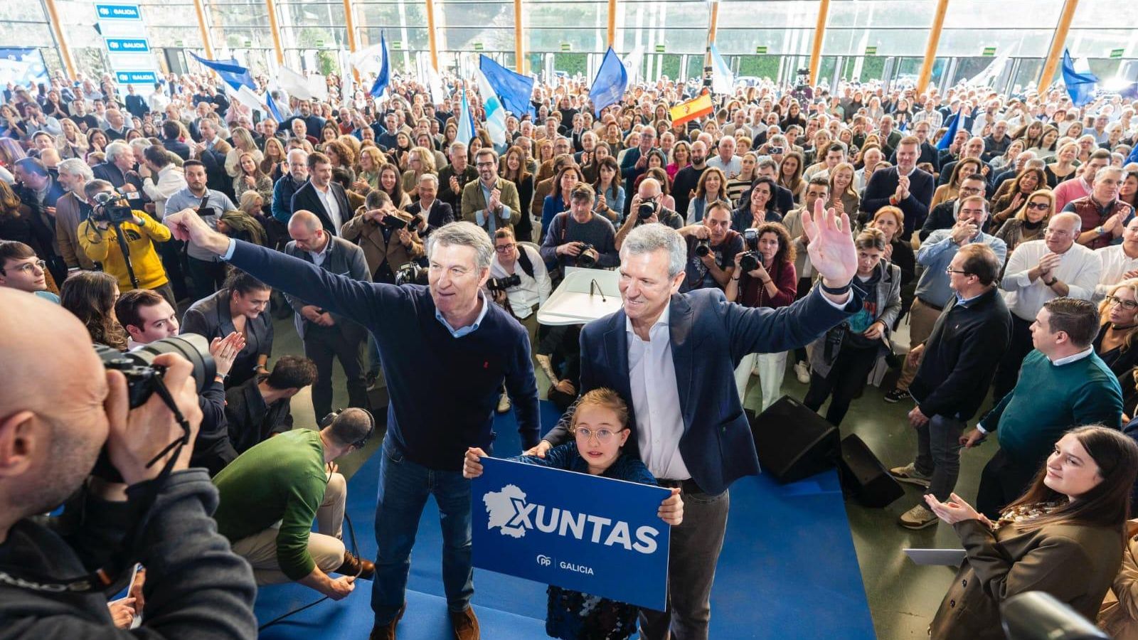Rueda y Feijóo en Santiago.