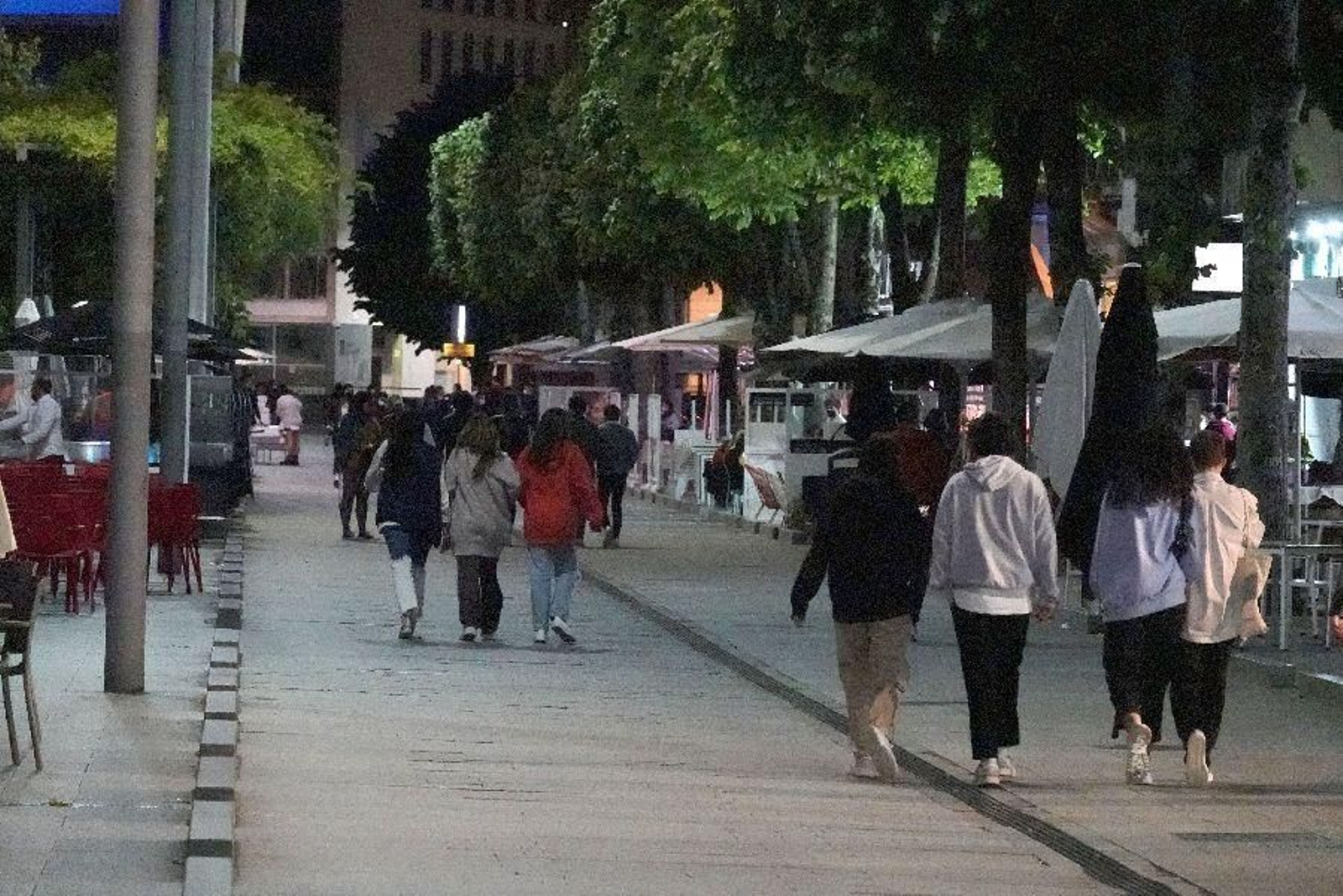 Primera noche sin estado de alarma en Vigo _ Vicente 24