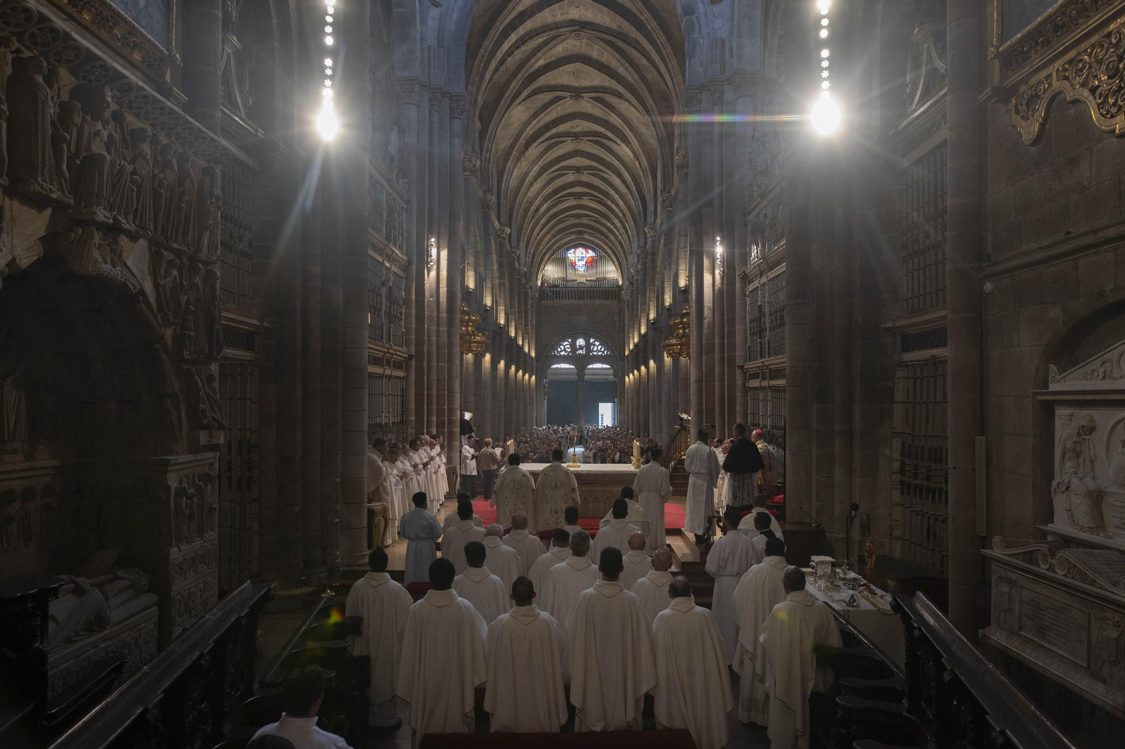 Galería | Ourense celebra con solemnidad el día del Corpus Christi