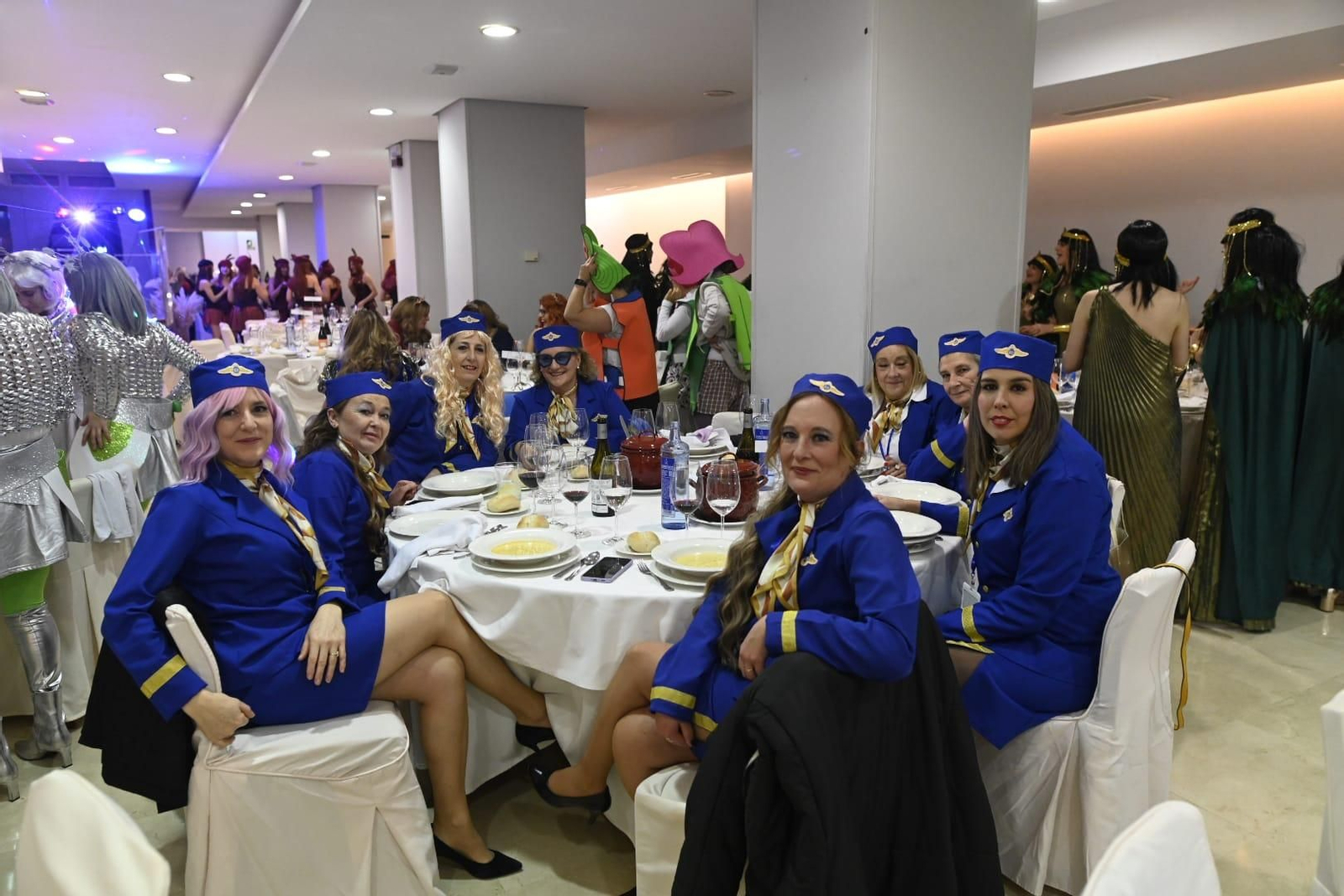 Así vivió Ourense su Jueves de Comadres