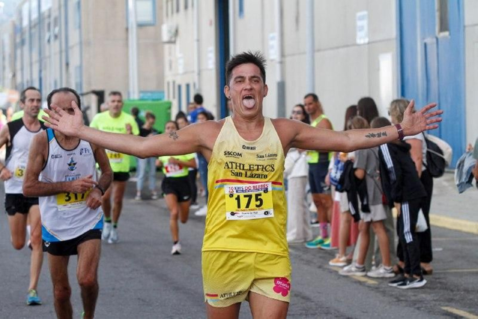 Popular carrera de 10km de O Berbés. // Jorge Santomé