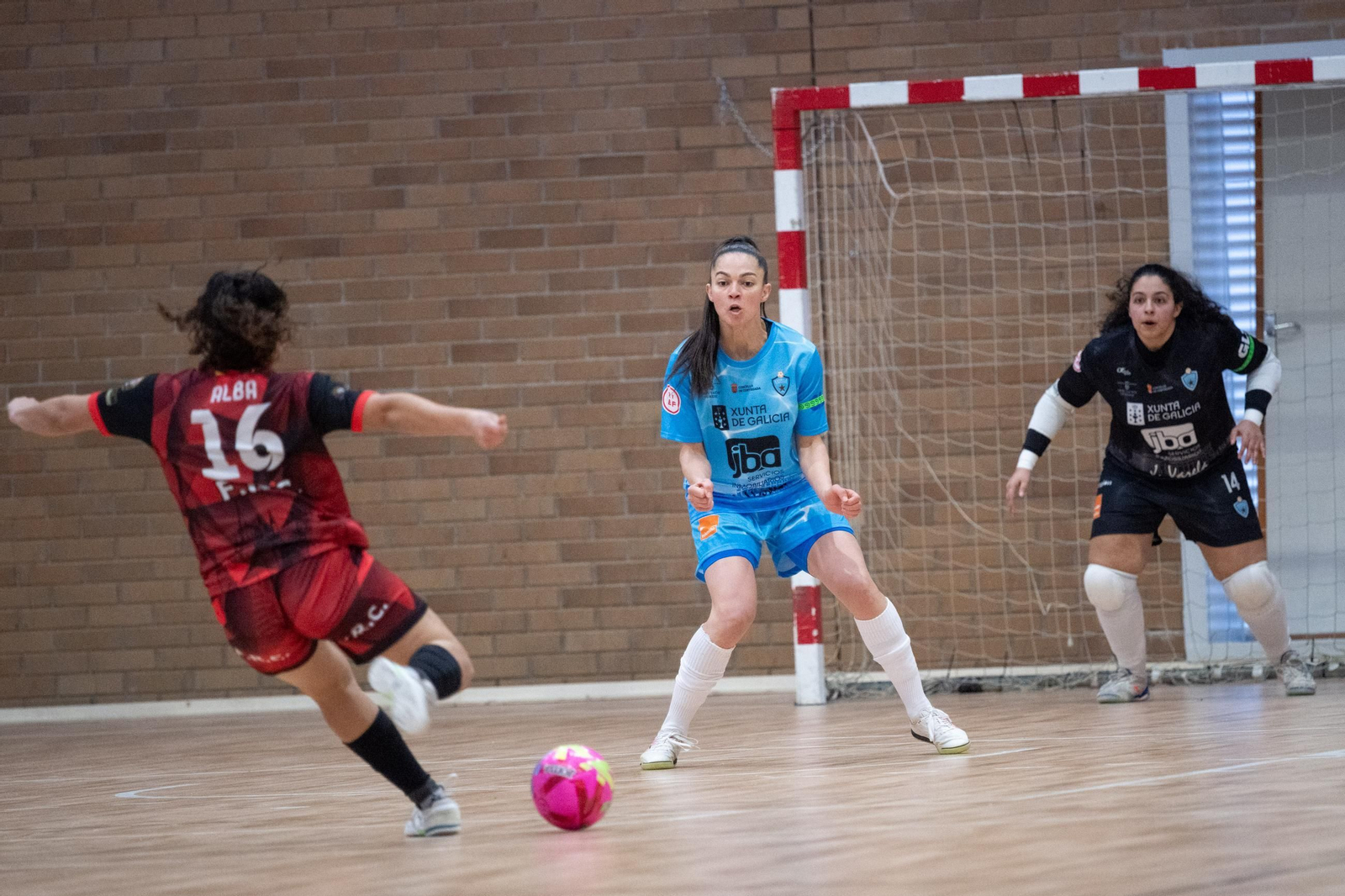 Galería | Así se vivió el intenso duelo entre el Estrela Cortega y Segosala