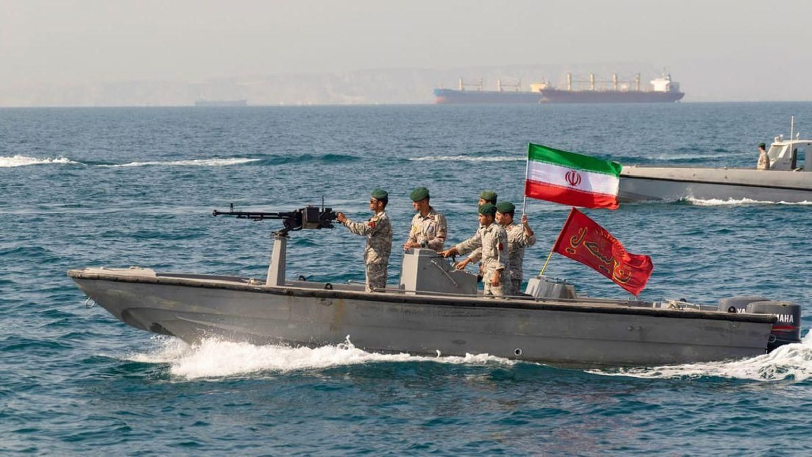 Soldados iraníes en el Golfo Pérsico, cerca de Ormuz.