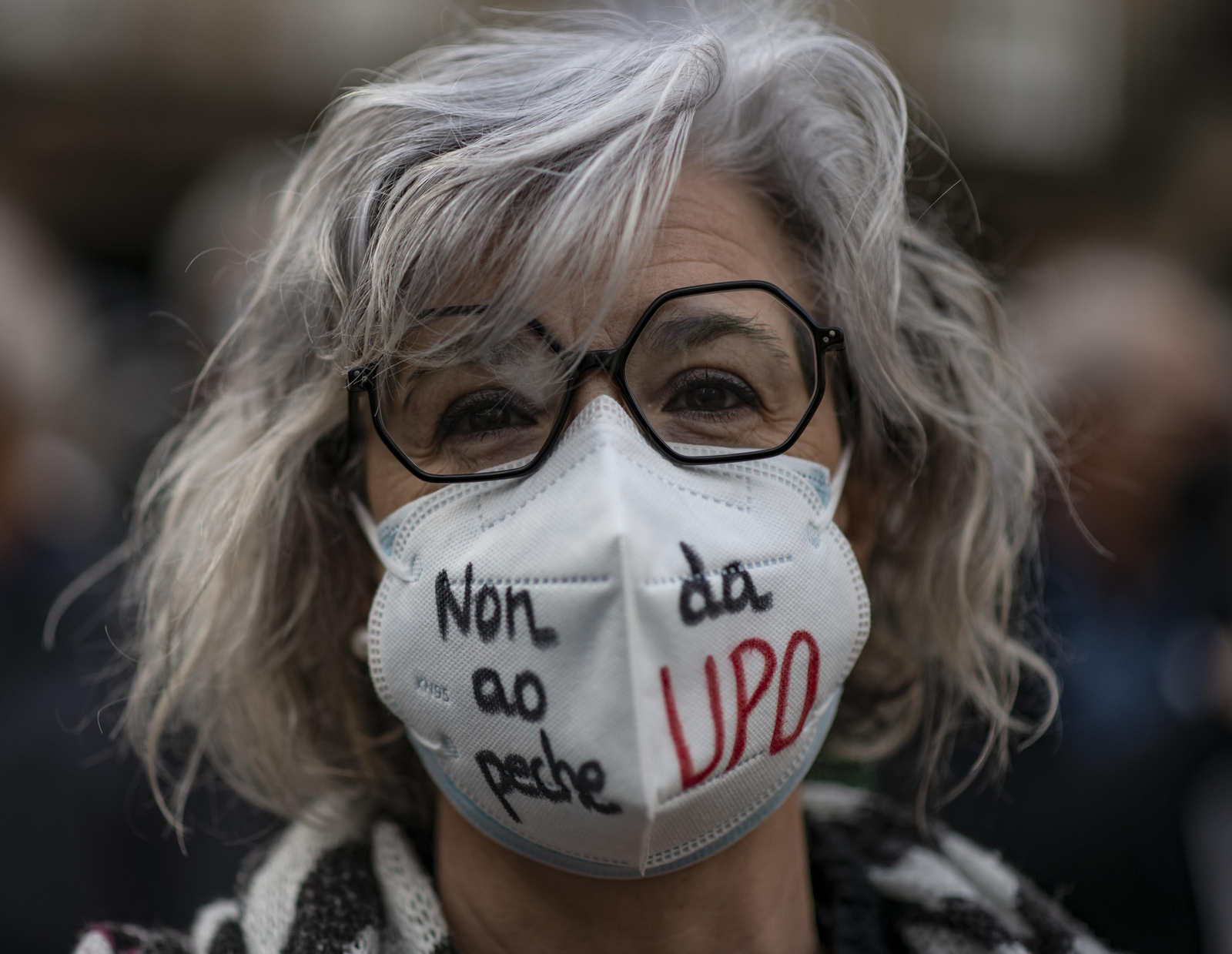 Concentración cultural contra el cierre de la Universidad Popular de Ourense.