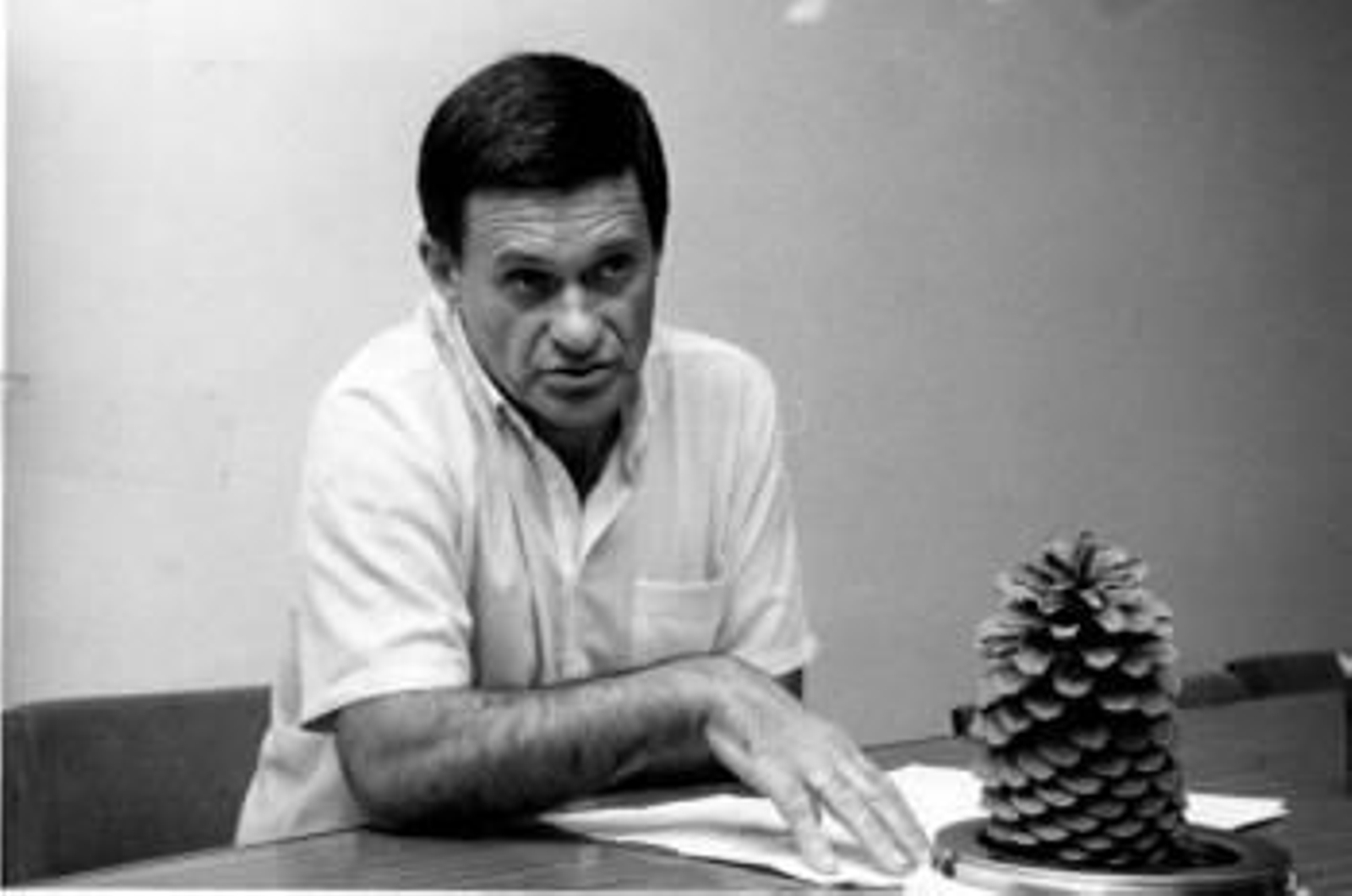 Senén Bernárdez, en una comparecencia pública en 1988. (Foto: ARCHIVO)
