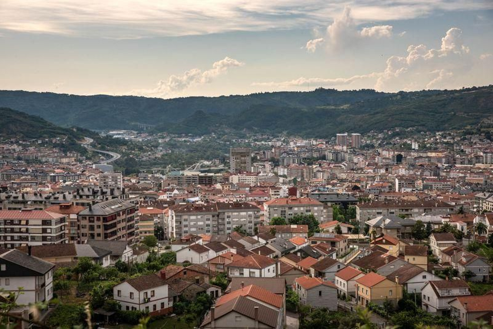 La ola de calor llega a su punto fuerte en Ourense este fin de semana. (Foto: Óscar Pinal)