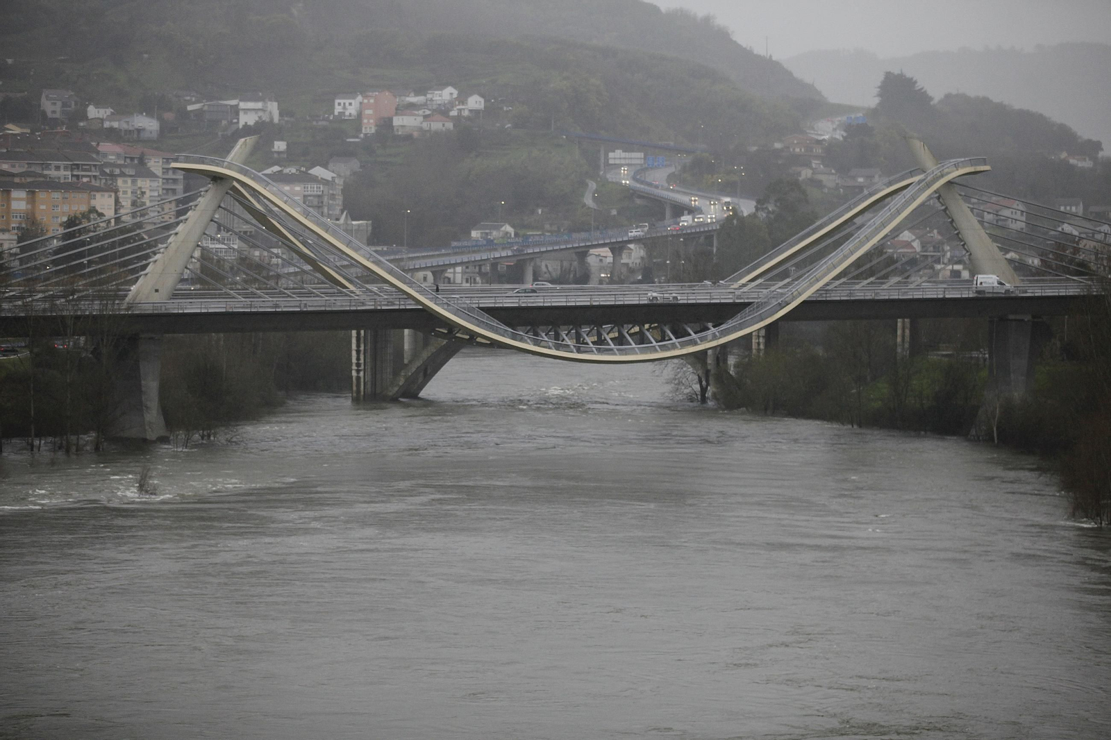 Galería | La crecida de los ríos anegan la provincia de Ourense