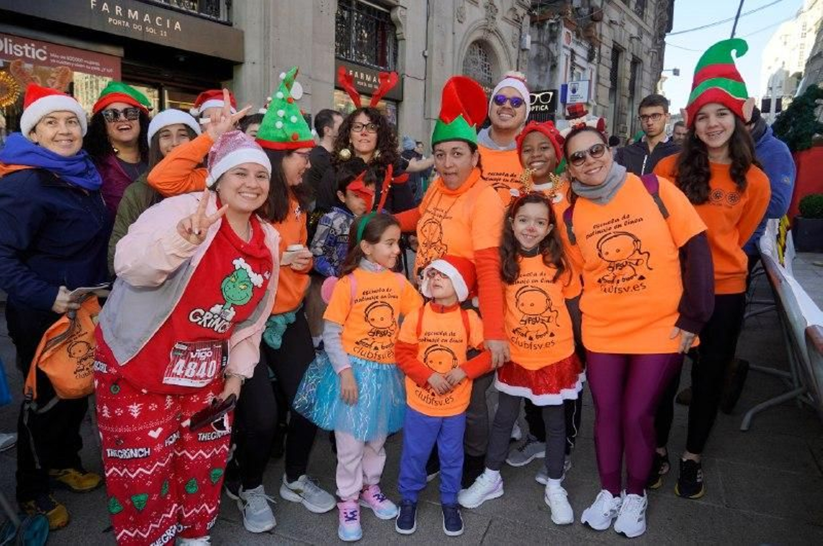 Galería | Disfraces y atletismo en la San Silvestre de Vigo 2025